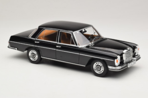 Mercedes 280 SE W108 Noir Norev 1:18 183360 Métal — image 6 sur 8