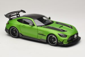 Mercedes AMG GT Black Series C190 Matt Green Metallic Minichamps 1:18 110032022 Métal — image 6 sur 8