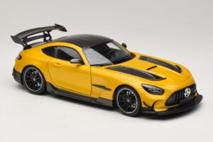 Mercedes AMG GT Black Series C190 Solarbeam Yellow Metallic Minichamps 1:18 110032021 Métal — image 6 sur 8