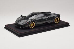 Pagani Huayra Starry Night Sky AB 1:18 REMC039 Résine — image 2 sur 7