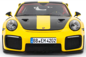 Porsche 911 GT2 RS 991.2 Nurburgring Lap Record Jaune GT Spirit 1:18 GT972 Résine — image 4 sur 5