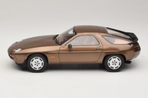 Porsche 928 S Tobacco Metallic GT Spirit 1:18 GT1005 Résine — image 3 sur 6