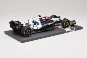 Scuderia AlphaTauri AT04 D. Ricciardo Hungarian GP 2023 Minichamps 1:18 117231203 Résine — image 2 sur 7