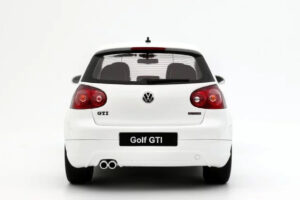 Volkswagen Golf GTI Mk5 Edition 30 Candy White Otto 1:18 OT1250 Résine — image 5 sur 5
