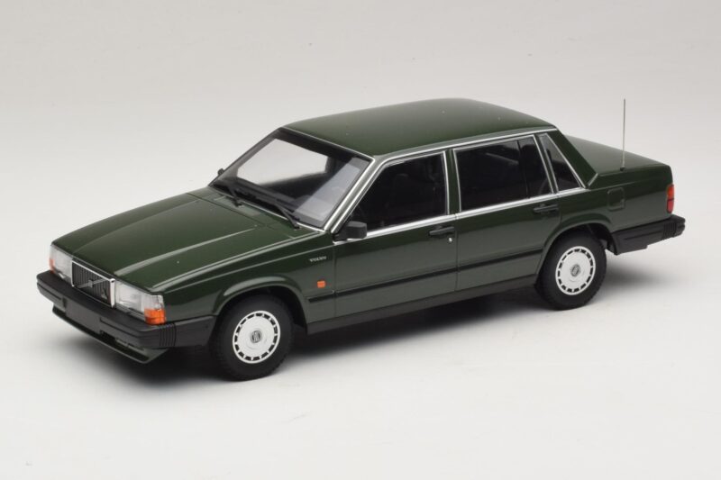 Volvo 740 GL Vert Foncé Minichamps 1:18 155171702 Métal