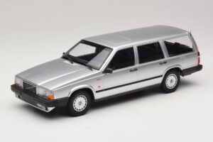 Volvo 740 GL Break Argent Minichamps 1:18 155171770 Métal