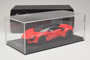 W Motors Fenyr Supersport Rouge SophiArt 1:18 SA003-06 Résine — image 6 sur 6
