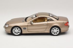 Mercedes SL500 R230 Travertine Beige Norev 1:18 183843 Métal — image 4 sur 9