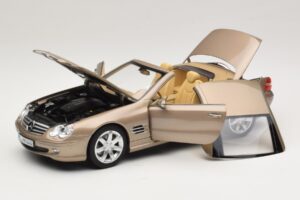 Mercedes SL500 R230 Travertine Beige Norev 1:18 183843 Métal — image 2 sur 9