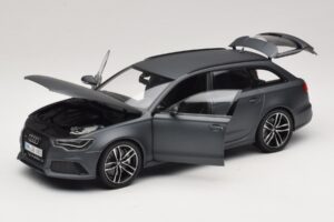Audi RS6 C7 Avant Daytona Grey Minichamps 1:18 5011216225 Métal — image 3 sur 8