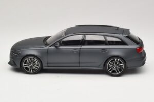 Audi RS6 C7 Avant Daytona Grey Minichamps 1:18 5011216225 Métal — image 4 sur 8
