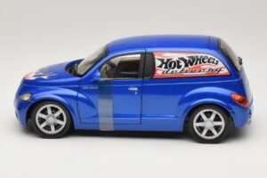 Chrysler PT Cruiser Livraison Bleu Hot Wheels 1:18 29616 Métal — image 3 sur 7