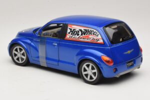 Chrysler PT Cruiser Livraison Bleu Hot Wheels 1:18 29616 Métal — image 6 sur 7