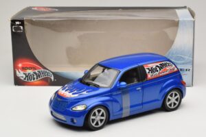Chrysler PT Cruiser Livraison Bleu Hot Wheels 1:18 29616 Métal — image 7 sur 7