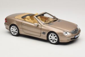 Mercedes SL500 R230 Travertine Beige Norev 1:18 183843 Métal — image 7 sur 9
