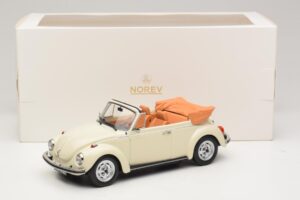 Volkswagen 1303 Cabriolet Cream White Norev 1:18 188535 Métal — image 6 sur 6