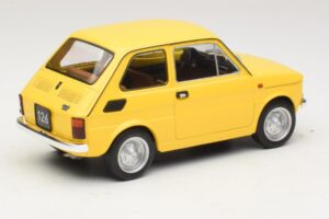 Fiat 126 Jaune MCG 1:18 MCG18667 Métal — image 5 sur 6