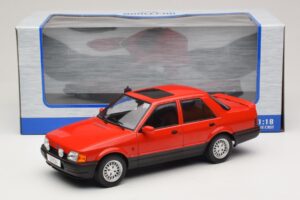 Ford Orion Mk2 1600E Rouge MCG 1:18 MCG18488 Métal — image 6 sur 6