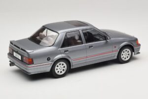 Ford Orion Mk2 RS Package Gris MCG 1:18 MCG18489 Métal — image 2 sur 6