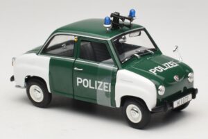 Goggomobil T250 Police Revell 1:18 08976-R1 Métal — image 4 sur 6