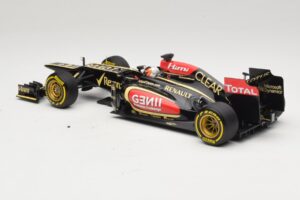 Lotus F1 Team E21 #7 K. Raikkonen Showcar 2013 Minichamps 1:18 110130077 Métal — image 5 sur 7