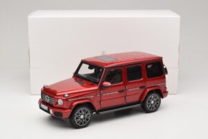 Mercedes G-Class W465 Hyacinth Red Norev 1:18 183037 Métal — image 6 sur 6