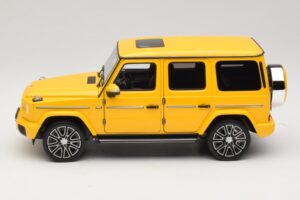 Mercedes G-Class W465 Sun Yellow Norev 1:18 183038 Métal — image 3 sur 6