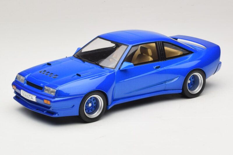 Opel Manta B Bleu Métallisé MCG 1:18 MCG18258 Métal