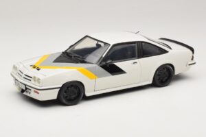 Opel Manta B GT/E Blanc Jantes Personnalisées Noires Revell 1:18 08422 Métal