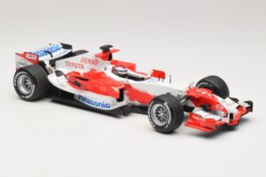 Panasonic Toyota Racing TF106 #11 J. Trulli 2006 Minichamps 1:18 AM59558L Métal — image 4 sur 7