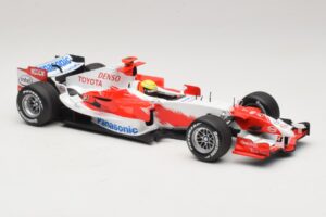 Panasonic Toyota Racing TF106 #12 R. Schumacher 2006 Minichamps 1:18 AM59557K Métal — image 4 sur 7