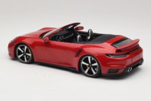 Porsche 911 992 Turbo S Cabriolet Rouge Foncé Minichamps 1:18 PORSCHE007 Métal — image 5 sur 6