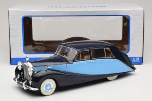 Rolls-Royce Silver Wraith Empress by Hooper Noir & Bleu Foncé MCG 1:18 MCG18051 Métal — image 6 sur 6