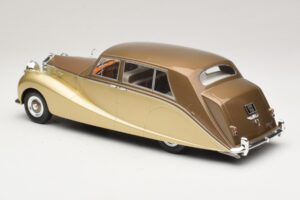 Rolls-Royce Silver Wraith Empress by Hooper Marron & Or MCG 1:18 MCG18000 Métal — image 5 sur 6
