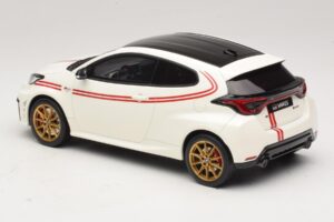 Toyota GR Yaris TGR Italy Édition Limitée Pure White Otto 1:18 OT1183 Résine — image 5 sur 6