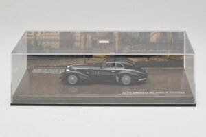 Alfa Romeo 8C 2900B Lungo Noir Minichamps 1:43 436120421 Métal — image 5 sur 5
