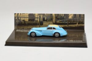 Alfa Romeo 8C 2900B Lungo Bleu Clair Minichamps 1:43 436120420 Métal