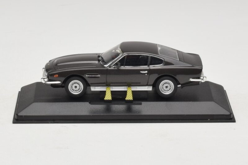 Aston Martin DBS On Her Majesty's Secret Service Avec Skis Minichamps 1:43 436137600-P1 Métal