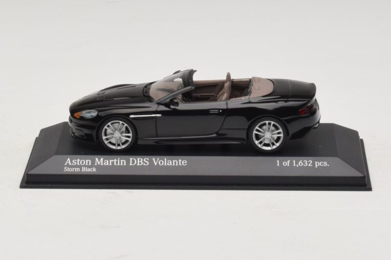 Aston Martin DBS Volante Noir Métallisé Minichamps 1:43 400137930 Métal