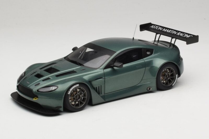 Aston Martin V12 Vantage GT3 Vert AUTOart 1:18 81306 Métal