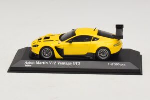 Aston Martin V12 Vantage GT3 Jaune Minichamps 1:43 437121391 Métal
