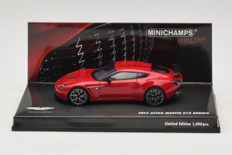 Aston Martin V12 Zagato Rouge Minichamps 1:43 437137220 Métal