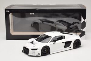 Audi R8 LMS Ultra Blanc 2015 Minichamps 1:18 153151100 Métal — image 6 sur 6