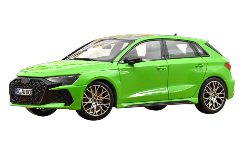 Audi RS3 8Y Sportback Kyalami Green Norev 1:18 Audi RS3 8Y Sportback Kyalami Green Norev 1:18 188390 Métal