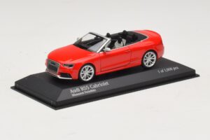 Audi RS5 B8 Cabriolet Rouge Minichamps 1:43 410011230 Métal — image 2 sur 4