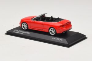 Audi RS5 B8 Cabriolet Rouge Minichamps 1:43 410011230 Métal — image 3 sur 4