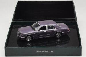Bentley Arnage T Grey Violet Minichamps 1:43 BL384 Métal — image 4 sur 4