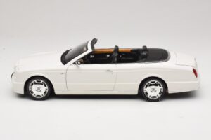 Bentley Azure Glacier White Boîte De Remplacement Minichamps 1:18 100139502-R1 Métal — image 4 sur 8