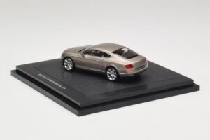 Bentley Continental GT Light Bronze Metallic Minichamps 1:43 BL834 Métal — image 2 sur 4