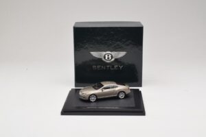 Bentley Continental GT Light Bronze Metallic Minichamps 1:43 BL834 Métal — image 3 sur 4